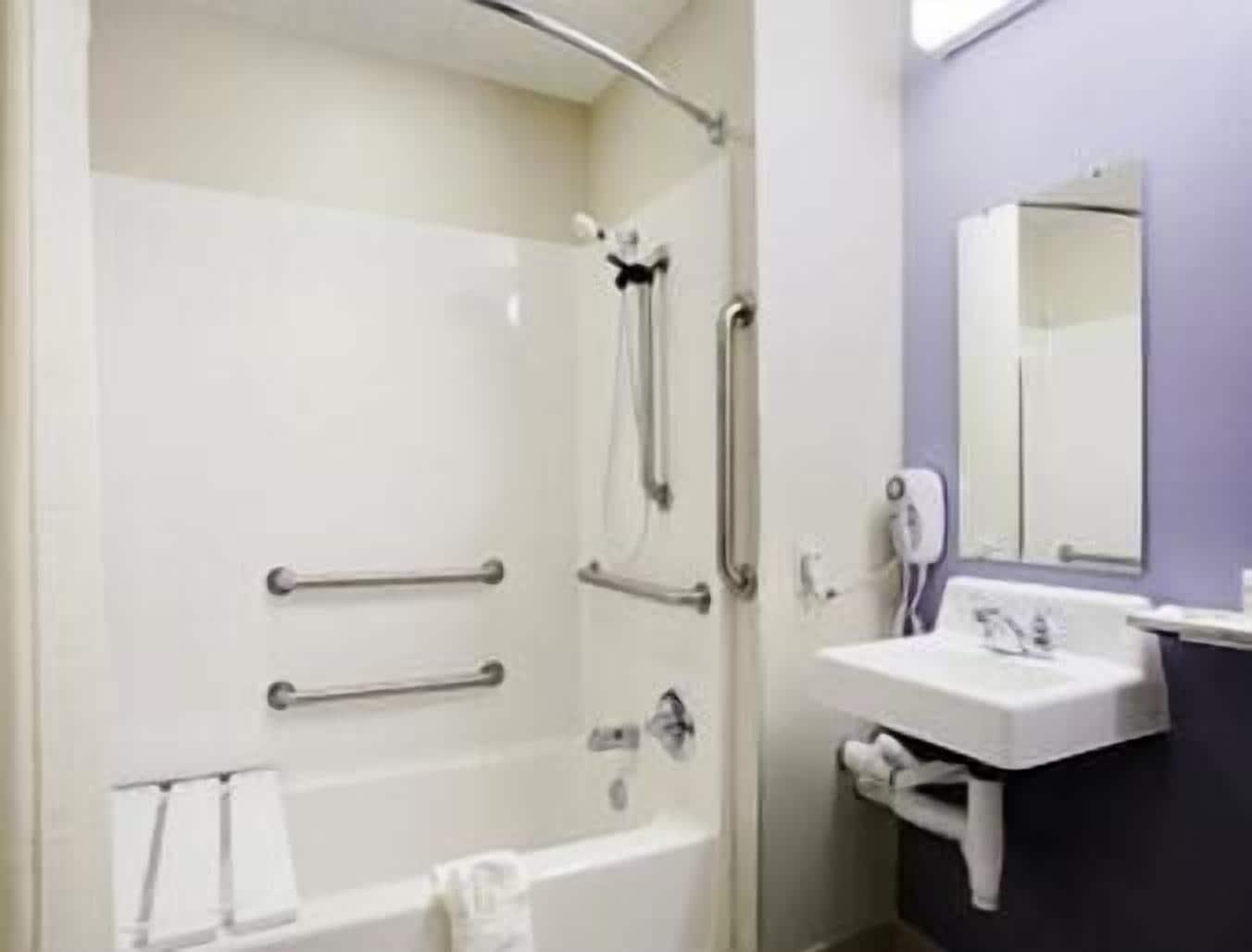 Microtel Inn & Suites By Wyndham Manchester - Newly Renovated Zewnętrze zdjęcie