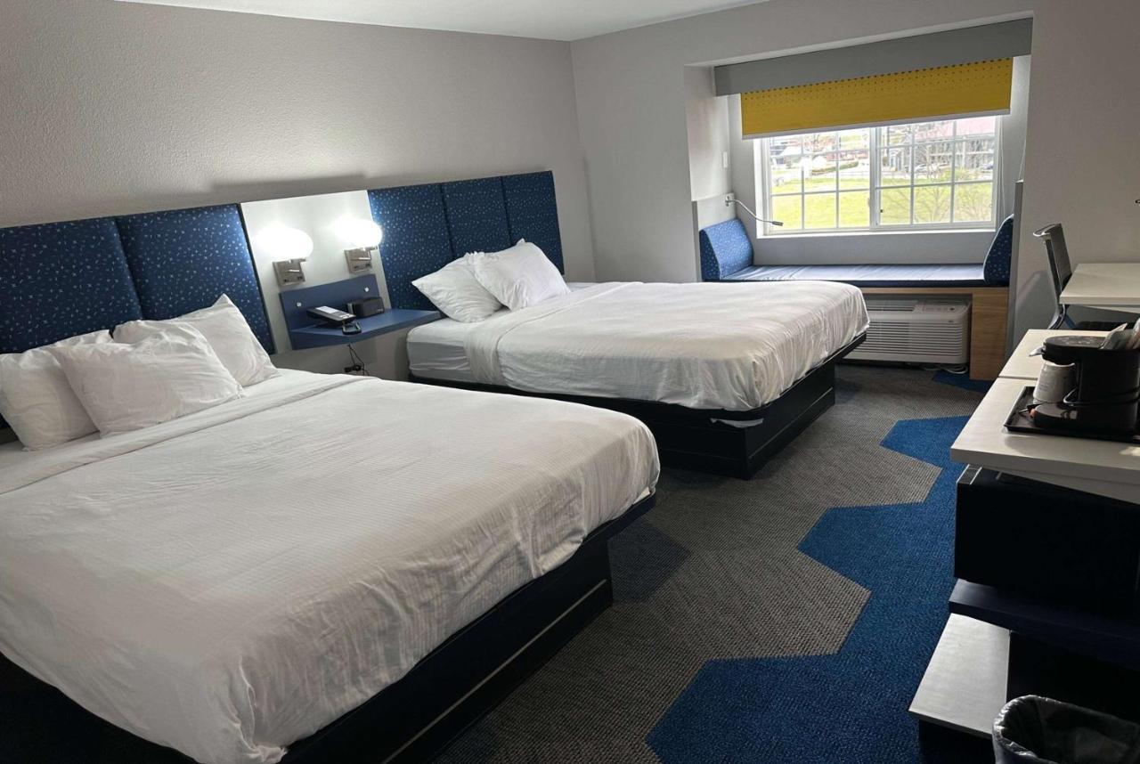 Microtel Inn & Suites By Wyndham Manchester - Newly Renovated Zewnętrze zdjęcie