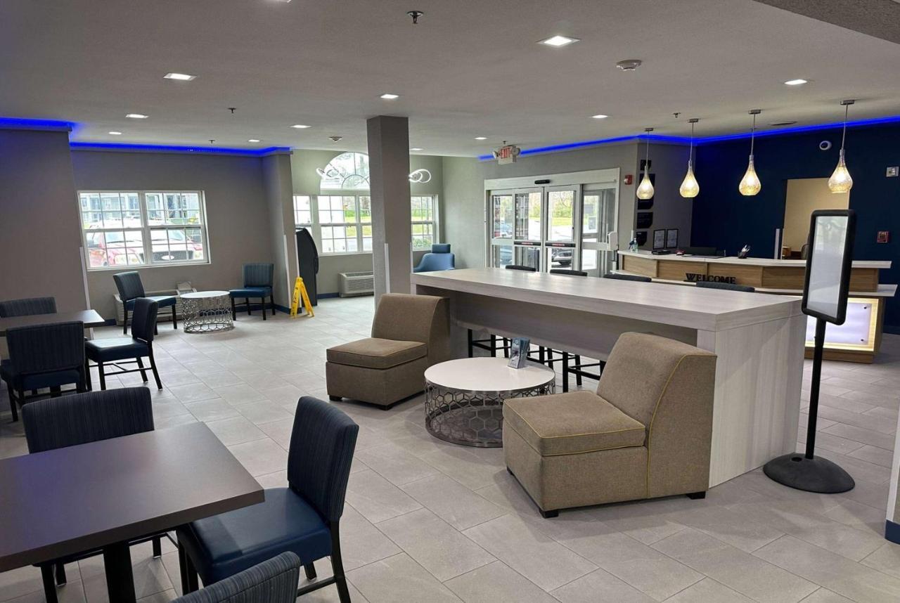 Microtel Inn & Suites By Wyndham Manchester - Newly Renovated Zewnętrze zdjęcie