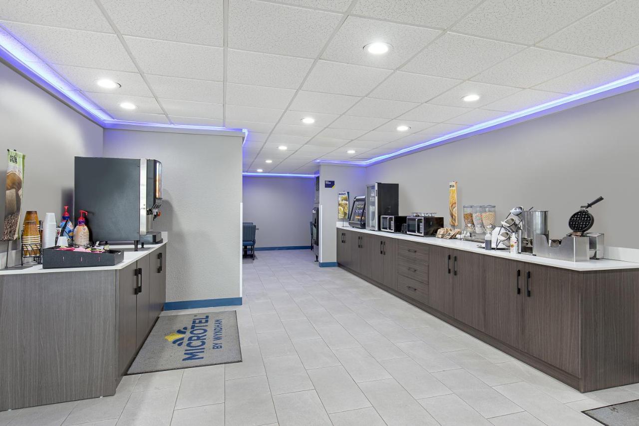 Microtel Inn & Suites By Wyndham Manchester - Newly Renovated Zewnętrze zdjęcie