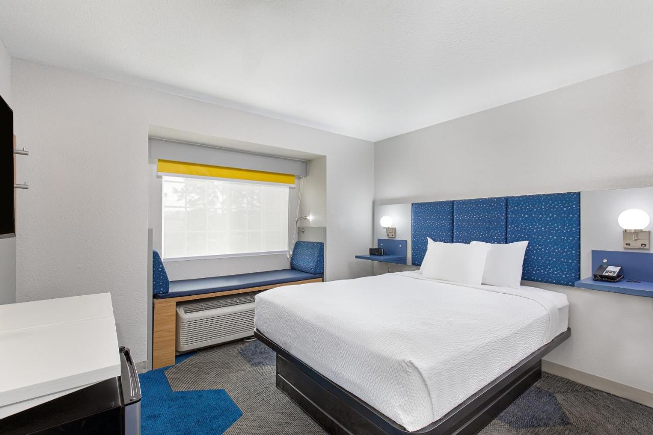 Microtel Inn & Suites By Wyndham Manchester - Newly Renovated Zewnętrze zdjęcie