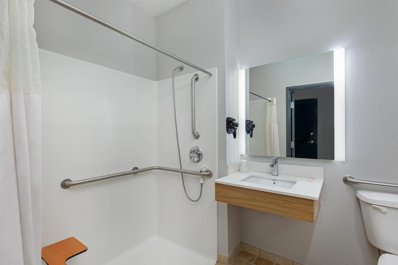 Microtel Inn & Suites By Wyndham Manchester - Newly Renovated Zewnętrze zdjęcie
