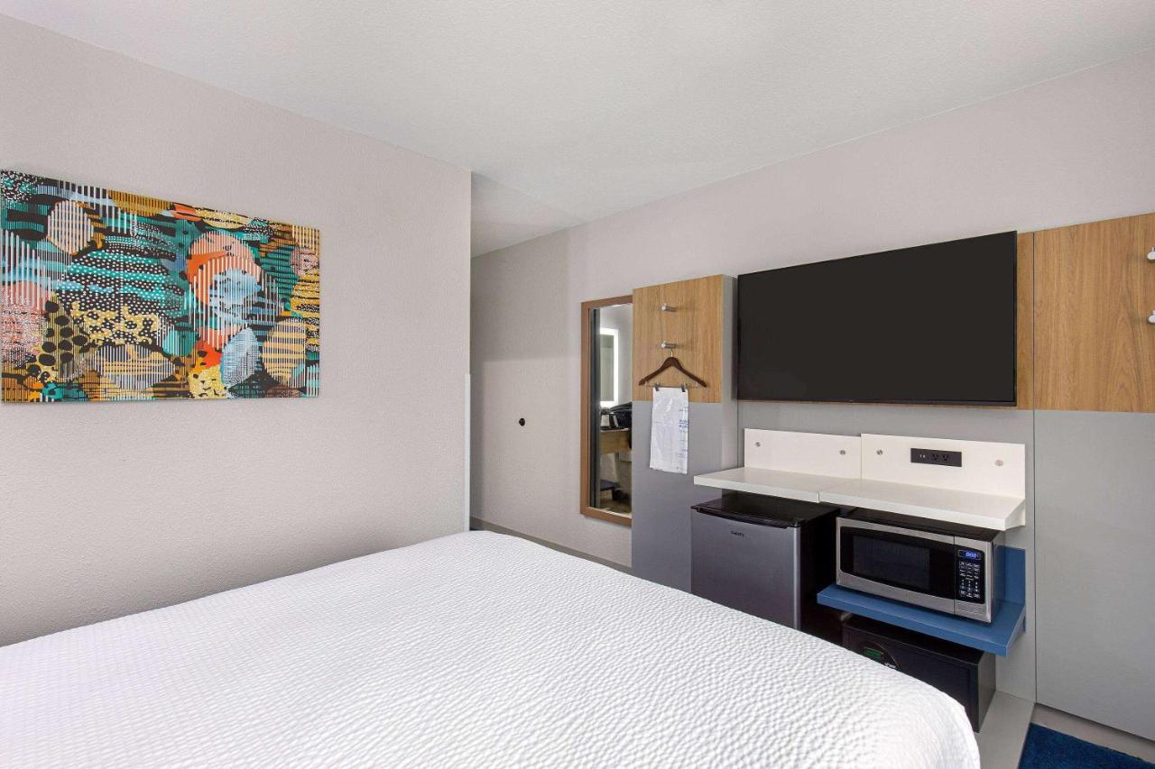 Microtel Inn & Suites By Wyndham Manchester - Newly Renovated Zewnętrze zdjęcie